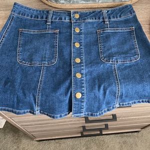 Altar’d state skirt size medium